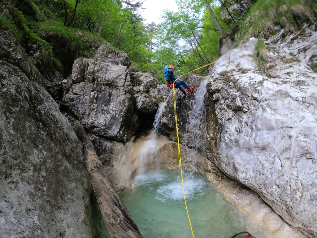 Rio Cuestis: Thrilling Rappels and Scenic&nbsp;Views
